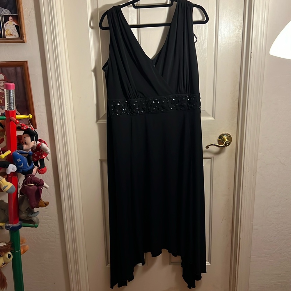 Dress Barn studded middle asymmetrical hem dress with tie backs. Size 18